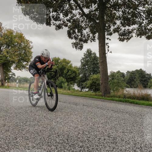 30.08.2026 - Elbe Triathlon Hamburg Michael Burmester http://msf.ph/oto/10042915 30.08.2026 09:16:11 Radfahren 190, 343, 452, 528 meine-sportfotos.de