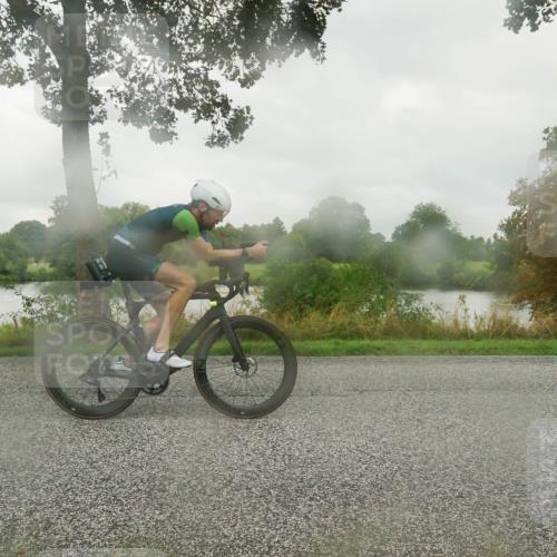 30.08.2026 - Elbe Triathlon Hamburg Michael Burmester http://msf.ph/oto/10043037 30.08.2026 08:58:05 Radfahren 202, 206 meine-sportfotos.de