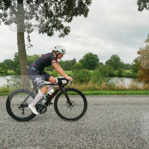 30.08.2026 - Elbe Triathlon Hamburg Michael Burmester http://msf.ph/oto/10043219 30.08.2026 09:00:51 Radfahren 297, 343, 384, 393 meine-sportfotos.de