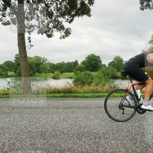 30.08.2026 - Elbe Triathlon Hamburg Michael Burmester http://msf.ph/oto/10043396 30.08.2026 09:02:27 Radfahren 180, 194, 195, 205 meine-sportfotos.de
