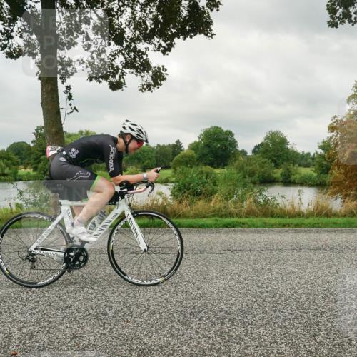 30.08.2026 - Elbe Triathlon Hamburg Michael Burmester http://msf.ph/oto/10043547 30.08.2026 09:03:57 Radfahren 208, 299, 381 meine-sportfotos.de