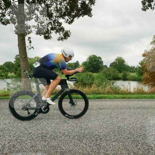 30.08.2026 - Elbe Triathlon Hamburg Michael Burmester http://msf.ph/oto/10043748 30.08.2026 09:06:00 Radfahren 213, 266, 485, 527 meine-sportfotos.de