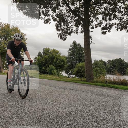 30.08.2026 - Elbe Triathlon Hamburg Michael Burmester http://msf.ph/oto/10043777 30.08.2026 09:20:12 Radfahren 185, 330 meine-sportfotos.de
