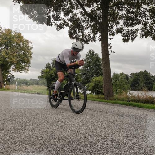 30.08.2026 - Elbe Triathlon Hamburg Michael Burmester http://msf.ph/oto/10043826 30.08.2026 09:20:40 Radfahren 188, 554, 691 meine-sportfotos.de