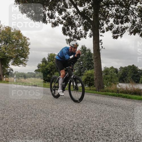 30.08.2026 - Elbe Triathlon Hamburg Michael Burmester http://msf.ph/oto/10043893 30.08.2026 09:21:04 Radfahren 432 meine-sportfotos.de
