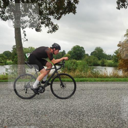 30.08.2026 - Elbe Triathlon Hamburg Michael Burmester http://msf.ph/oto/10043960 30.08.2026 09:08:11 Radfahren 398 meine-sportfotos.de