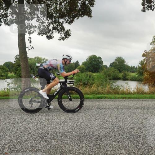 30.08.2026 - Elbe Triathlon Hamburg Michael Burmester http://msf.ph/oto/10043975 30.08.2026 09:08:21 Radfahren 280, 307, 476 meine-sportfotos.de