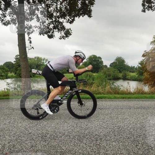 30.08.2026 - Elbe Triathlon Hamburg Michael Burmester http://msf.ph/oto/10044025 30.08.2026 09:09:09 Radfahren 193, 286, 411, 444 meine-sportfotos.de