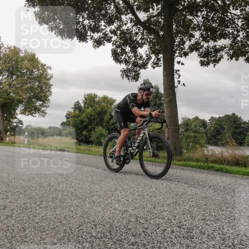 30.08.2026 - Elbe Triathlon Hamburg Michael Burmester http://msf.ph/oto/10044051 30.08.2026 09:21:54 Radfahren 199, 289, 352, 441, 458, 496, 525, 533, 642, 1897 meine-sportfotos.de