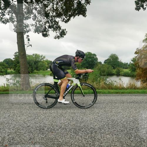 30.08.2026 - Elbe Triathlon Hamburg Michael Burmester http://msf.ph/oto/10044054 30.08.2026 09:09:17 Radfahren 286, 411, 420 meine-sportfotos.de