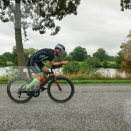 30.08.2026 - Elbe Triathlon Hamburg Michael Burmester http://msf.ph/oto/10044366 30.08.2026 09:11:28 Radfahren 230, 255 meine-sportfotos.de