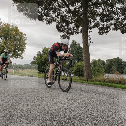 30.08.2026 - Elbe Triathlon Hamburg Michael Burmester http://msf.ph/oto/10044493 30.08.2026 09:23:58 Radfahren 240, 535, 583, 612, 621, 643 meine-sportfotos.de