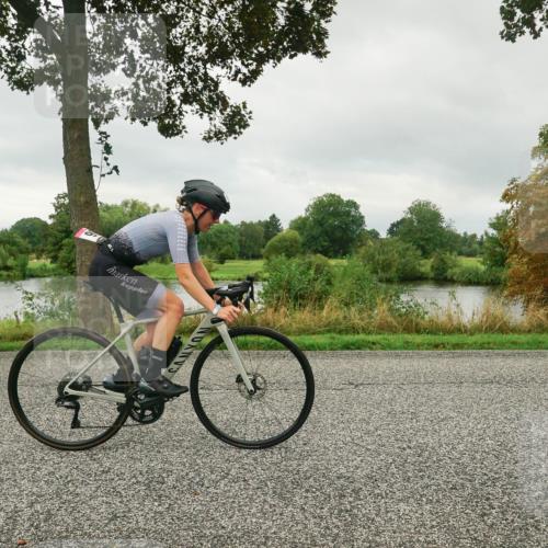 30.08.2026 - Elbe Triathlon Hamburg Michael Burmester http://msf.ph/oto/10044599 30.08.2026 09:12:58 Radfahren 298, 335, 366, 613 meine-sportfotos.de