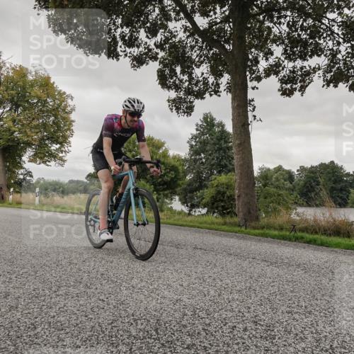 30.08.2026 - Elbe Triathlon Hamburg Michael Burmester http://msf.ph/oto/10044611 30.08.2026 09:24:28 Radfahren 221, 232, 252, 557, 560, 603, 633 meine-sportfotos.de