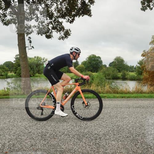 30.08.2026 - Elbe Triathlon Hamburg Michael Burmester http://msf.ph/oto/10044664 30.08.2026 09:13:18 Radfahren 229, 238, 245, 318, 346, 385, 504, 689 meine-sportfotos.de