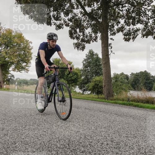 30.08.2026 - Elbe Triathlon Hamburg Michael Burmester http://msf.ph/oto/10044719 30.08.2026 09:24:54 Radfahren 242, 491, 513, 540, 571, 663, 668, 683 meine-sportfotos.de