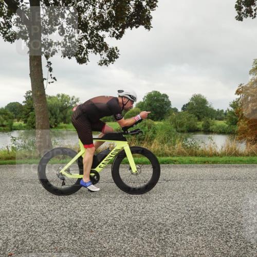 30.08.2026 - Elbe Triathlon Hamburg Michael Burmester http://msf.ph/oto/10044721 30.08.2026 09:13:39 Radfahren 325 meine-sportfotos.de