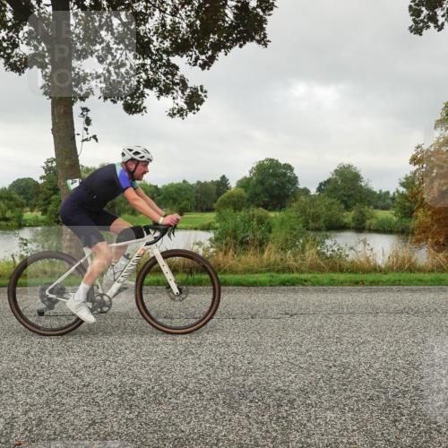 30.08.2026 - Elbe Triathlon Hamburg Michael Burmester http://msf.ph/oto/10044822 30.08.2026 09:14:27 Radfahren 195, 205, 215, 226, 315, 367, 383, 460, 484 meine-sportfotos.de