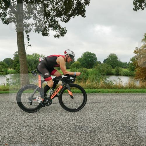 30.08.2026 - Elbe Triathlon Hamburg Michael Burmester http://msf.ph/oto/10044858 30.08.2026 09:14:32 Radfahren 195, 205, 215, 225, 315, 383, 460 meine-sportfotos.de