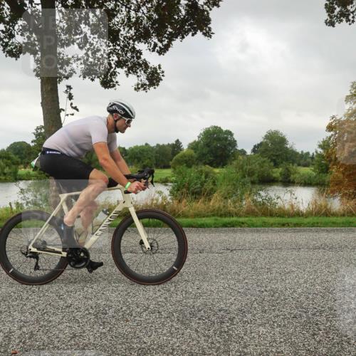 30.08.2026 - Elbe Triathlon Hamburg Michael Burmester http://msf.ph/oto/10045037 30.08.2026 09:15:16 Radfahren 321, 348, 393, 489 meine-sportfotos.de