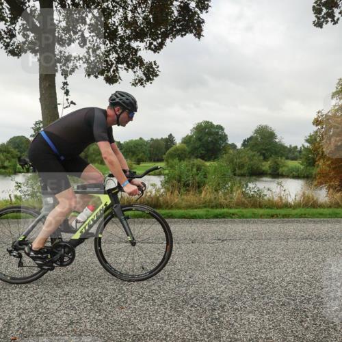30.08.2026 - Elbe Triathlon Hamburg Michael Burmester http://msf.ph/oto/10045115 30.08.2026 09:15:44 Radfahren 263, 361, 445, 501 meine-sportfotos.de
