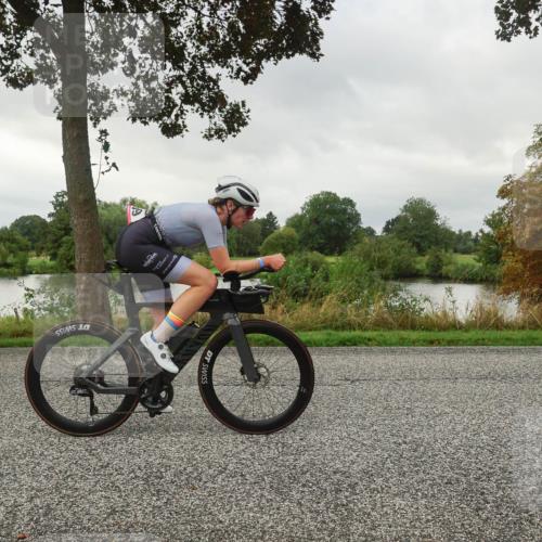 30.08.2026 - Elbe Triathlon Hamburg Michael Burmester http://msf.ph/oto/10045216 30.08.2026 09:16:31 Radfahren 285, 369, 376, 379, 622 meine-sportfotos.de