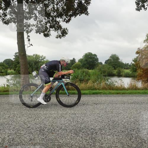 30.08.2026 - Elbe Triathlon Hamburg Michael Burmester http://msf.ph/oto/10045237 30.08.2026 09:16:34 Radfahren 231, 285, 327, 376, 379, 622 meine-sportfotos.de
