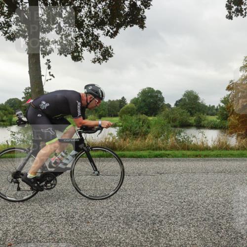 30.08.2026 - Elbe Triathlon Hamburg Michael Burmester http://msf.ph/oto/10045250 30.08.2026 09:16:36 Radfahren 217, 231, 285, 327, 376, 384 meine-sportfotos.de