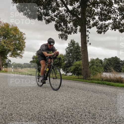 30.08.2026 - Elbe Triathlon Hamburg Michael Burmester http://msf.ph/oto/10045400 30.08.2026 09:27:31 Radfahren 325, 464, 526, 613, 665 meine-sportfotos.de