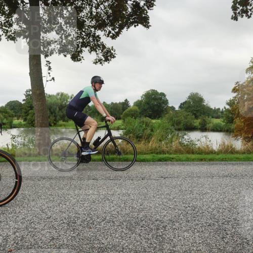 30.08.2026 - Elbe Triathlon Hamburg Michael Burmester http://msf.ph/oto/10045481 30.08.2026 09:17:50 Radfahren 329, 364, 415, 433, 449 meine-sportfotos.de