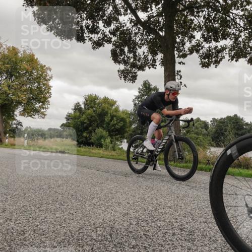 30.08.2026 - Elbe Triathlon Hamburg Michael Burmester http://msf.ph/oto/10045567 30.08.2026 09:28:09 Radfahren 215, 235, 253, 374, 534, 590, 698, 731 meine-sportfotos.de