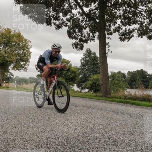 30.08.2026 - Elbe Triathlon Hamburg Michael Burmester http://msf.ph/oto/10045586 30.08.2026 09:28:13 Radfahren 235, 253, 558, 590, 698, 731, 741, 976 meine-sportfotos.de