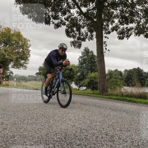 30.08.2026 - Elbe Triathlon Hamburg Michael Burmester http://msf.ph/oto/10045632 30.08.2026 09:28:20 Radfahren 558, 563, 569, 638, 741, 976 meine-sportfotos.de