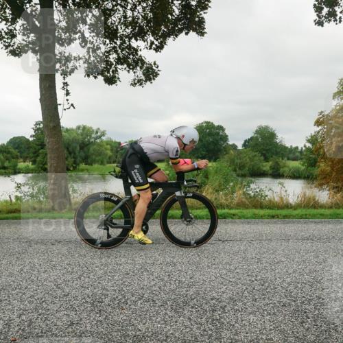 30.08.2026 - Elbe Triathlon Hamburg Michael Burmester http://msf.ph/oto/10045711 30.08.2026 09:19:01 Radfahren 208, 213, 272, 309, 336, 353, 457 meine-sportfotos.de