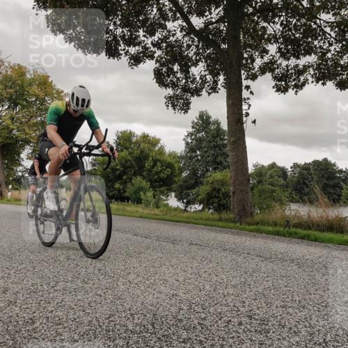 30.08.2026 - Elbe Triathlon Hamburg Michael Burmester http://msf.ph/oto/10045917 30.08.2026 09:29:36 Radfahren 274, 302, 393, 395, 430, 532, 702, 750 meine-sportfotos.de