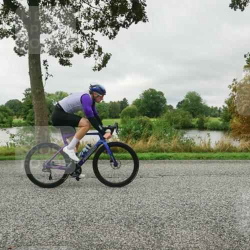 30.08.2026 - Elbe Triathlon Hamburg Michael Burmester http://msf.ph/oto/10045922 30.08.2026 09:20:02 Radfahren 421, 588 meine-sportfotos.de
