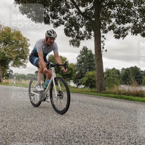 30.08.2026 - Elbe Triathlon Hamburg Michael Burmester http://msf.ph/oto/10045935 30.08.2026 09:29:37 Radfahren 274, 302, 393, 395, 430, 532, 702, 750 meine-sportfotos.de