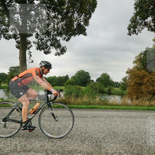 30.08.2026 - Elbe Triathlon Hamburg Michael Burmester http://msf.ph/oto/10046041 30.08.2026 09:22:04 Radfahren 307, 363, 392, 418, 470, 476, 516, 582 meine-sportfotos.de