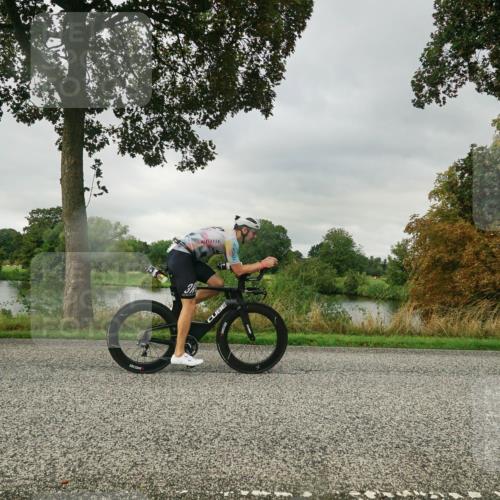 30.08.2026 - Elbe Triathlon Hamburg Michael Burmester http://msf.ph/oto/10046073 30.08.2026 09:22:09 Radfahren 280, 307, 320, 418, 470, 476, 516, 582 meine-sportfotos.de