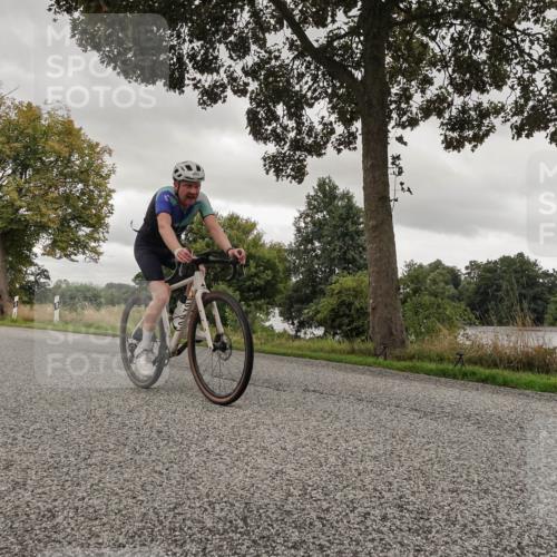 30.08.2026 - Elbe Triathlon Hamburg Michael Burmester http://msf.ph/oto/10046099 30.08.2026 09:30:22 Radfahren 321, 438, 452, 484, 489, 769, 779, 869 meine-sportfotos.de