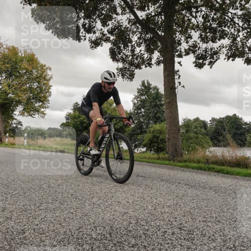 30.08.2026 - Elbe Triathlon Hamburg Michael Burmester http://msf.ph/oto/10046140 30.08.2026 09:30:29 Radfahren 388, 414, 438, 452, 527, 769, 869 meine-sportfotos.de