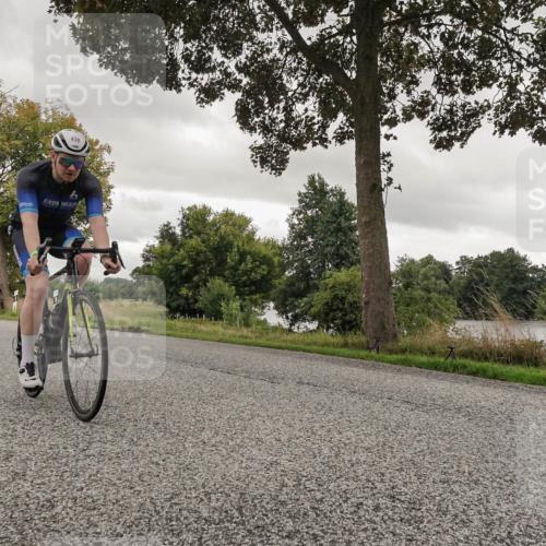 30.08.2026 - Elbe Triathlon Hamburg Michael Burmester http://msf.ph/oto/10046149 30.08.2026 09:30:29 Radfahren 388, 414, 438, 452, 527, 769, 869 meine-sportfotos.de