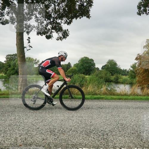 30.08.2026 - Elbe Triathlon Hamburg Michael Burmester http://msf.ph/oto/10046194 30.08.2026 09:22:55 Radfahren 254, 403, 462, 472 meine-sportfotos.de