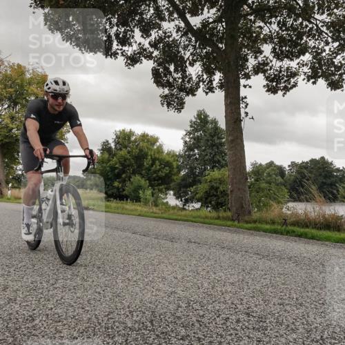 30.08.2026 - Elbe Triathlon Hamburg Michael Burmester http://msf.ph/oto/10046201 30.08.2026 09:30:44 Radfahren 354, 433, 548, 658, 751 meine-sportfotos.de