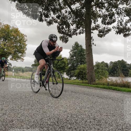 30.08.2026 - Elbe Triathlon Hamburg Michael Burmester http://msf.ph/oto/10046255 30.08.2026 09:30:57 Radfahren 260, 308, 495, 651, 672, 968 meine-sportfotos.de