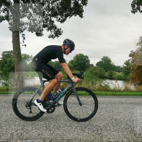 30.08.2026 - Elbe Triathlon Hamburg Michael Burmester http://msf.ph/oto/10046446 30.08.2026 09:24:44 Radfahren 466, 608, 617 meine-sportfotos.de