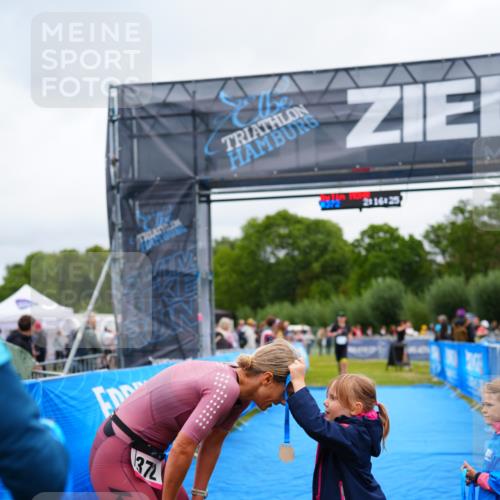 30.08.2026 - Elbe Triathlon Hamburg LAZAROV Photography http://msf.ph/oto/10046775 30.08.2026 10:26:29 Ziel 286, 368 meine-sportfotos.de