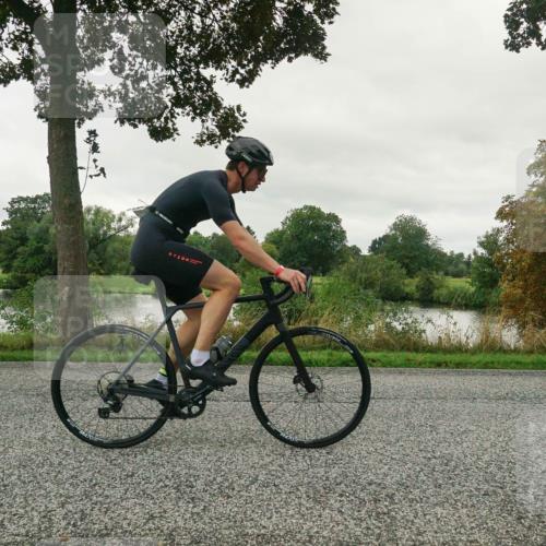 30.08.2026 - Elbe Triathlon Hamburg Michael Burmester http://msf.ph/oto/10046824 30.08.2026 09:26:26 Radfahren 201, 264, 347, 351, 382, 417, 423, 480, 506, 579, 611, 756 meine-sportfotos.de
