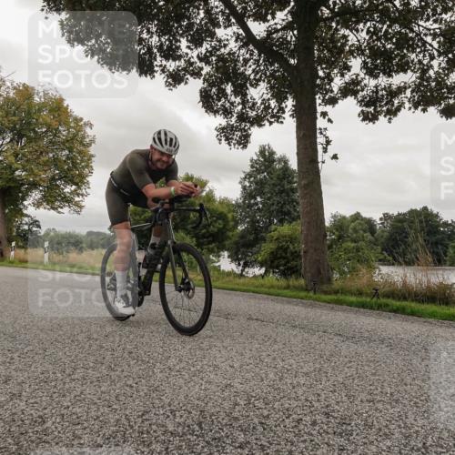 30.08.2026 - Elbe Triathlon Hamburg Michael Burmester http://msf.ph/oto/10046835 30.08.2026 09:33:22 Radfahren 266, 336, 499, 520, 570, 715 meine-sportfotos.de