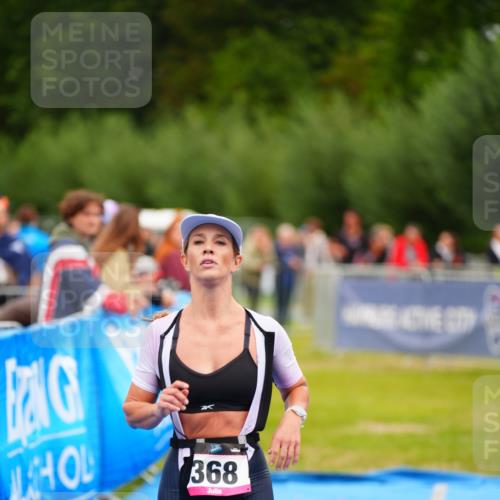 30.08.2026 - Elbe Triathlon Hamburg LAZAROV Photography http://msf.ph/oto/10046838 30.08.2026 10:26:35 Ziel 280, 368 meine-sportfotos.de